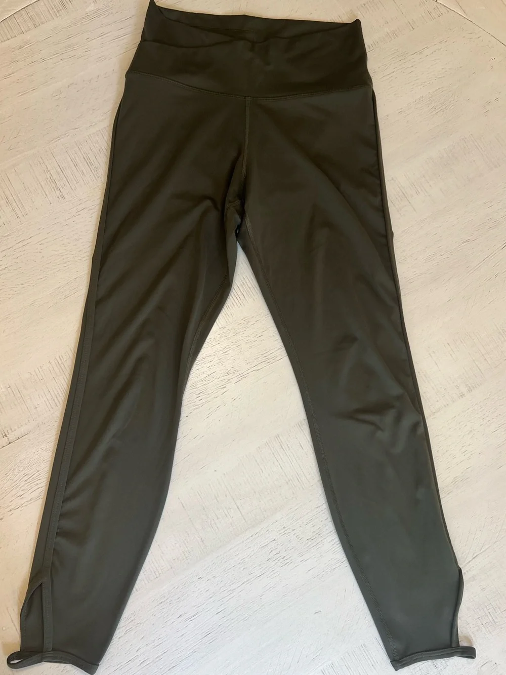 Nike Dri Fit Women’s Olive Green High Rise Cut Out Leggings - Picture 5 of 8